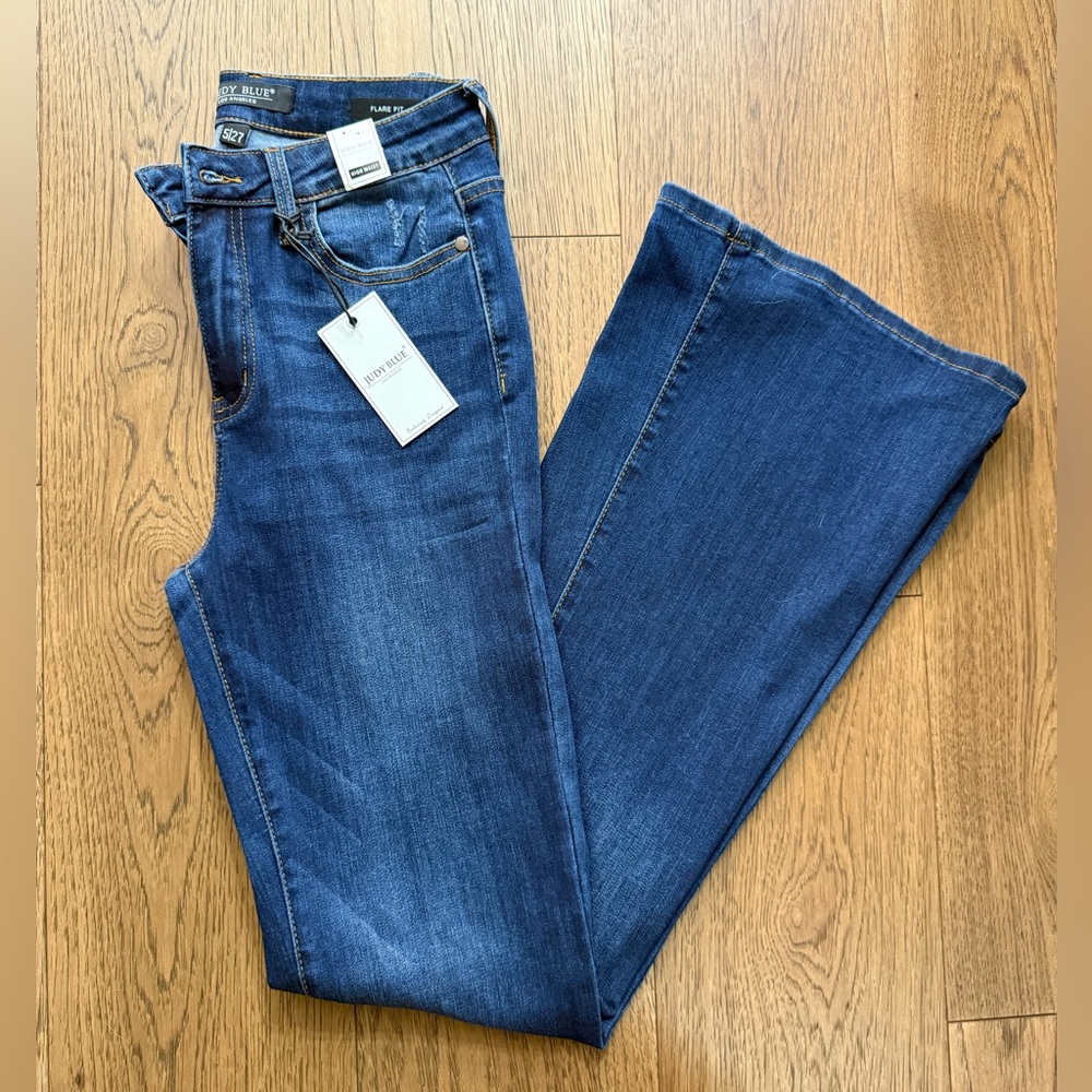 NWT Judy Blue Jeans